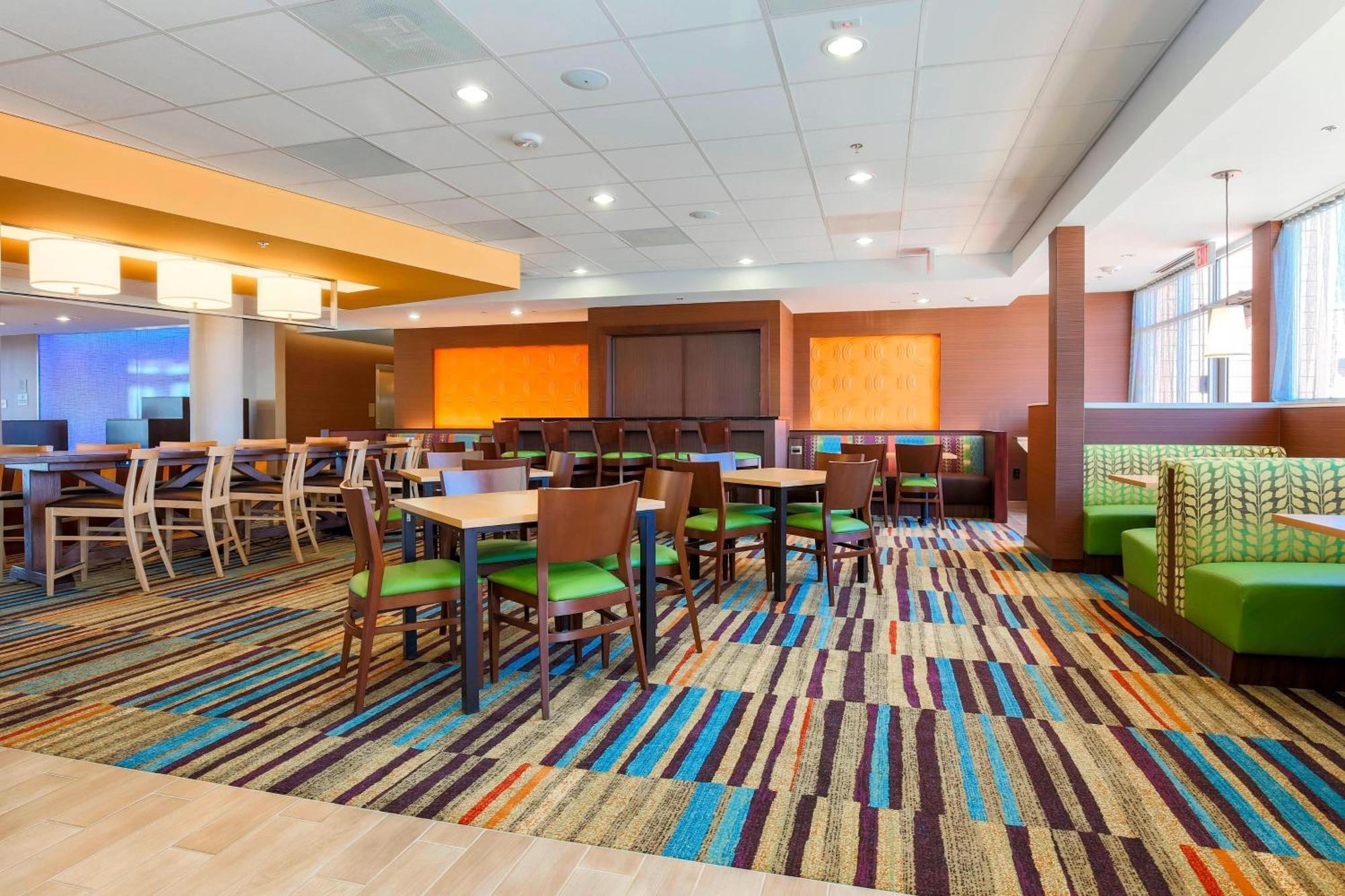 Fairfield Inn & Suites By Marriott Pleasanton Εξωτερικό φωτογραφία